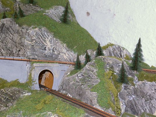 Datei:Tunnel ohne Roehre.jpg
